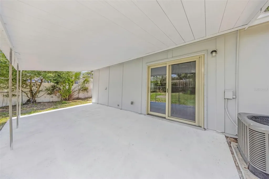 1414 Castleworks Lane Tarpon Springs FL 34689