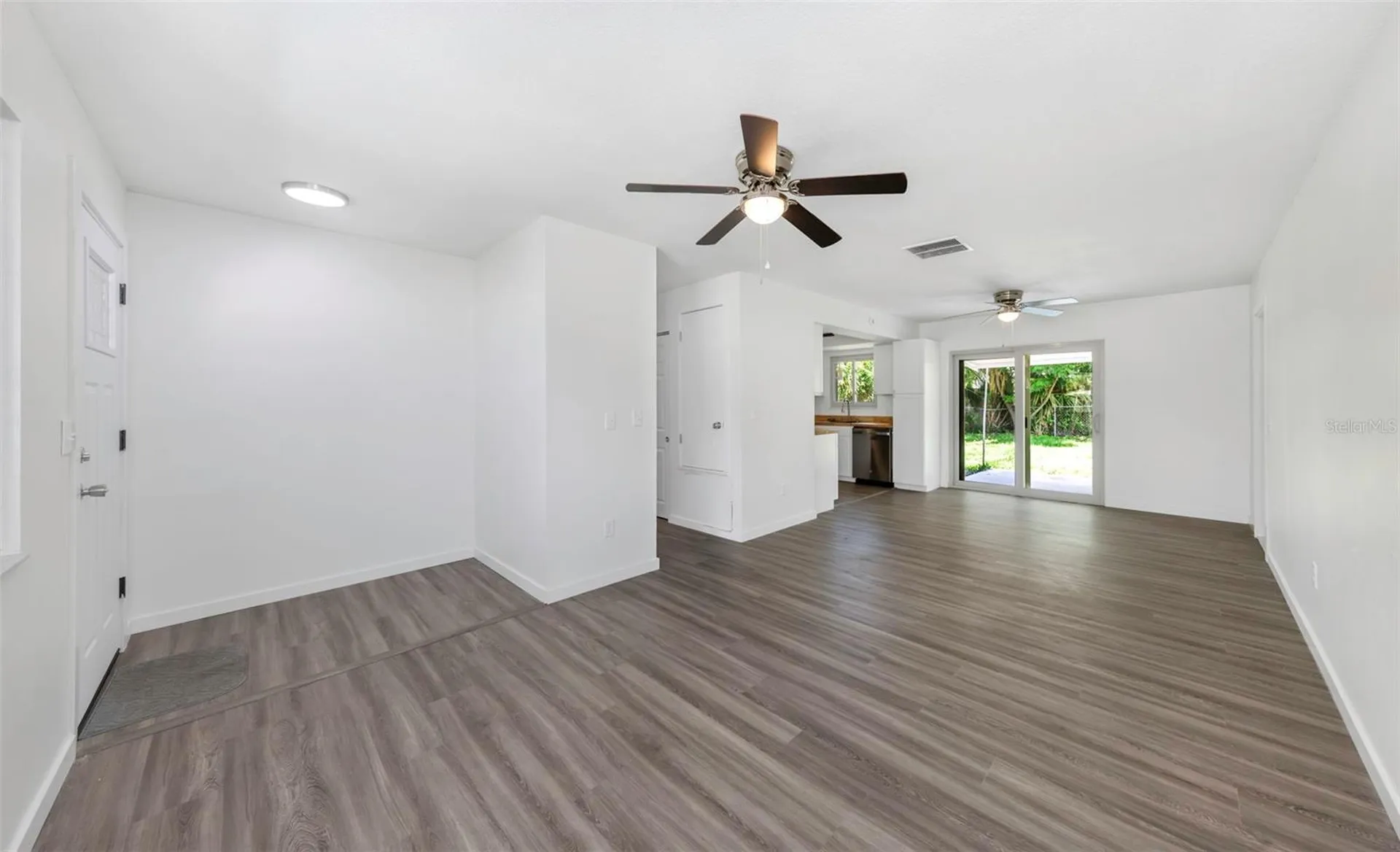 1414 Castleworks Lane Tarpon Springs FL 34689