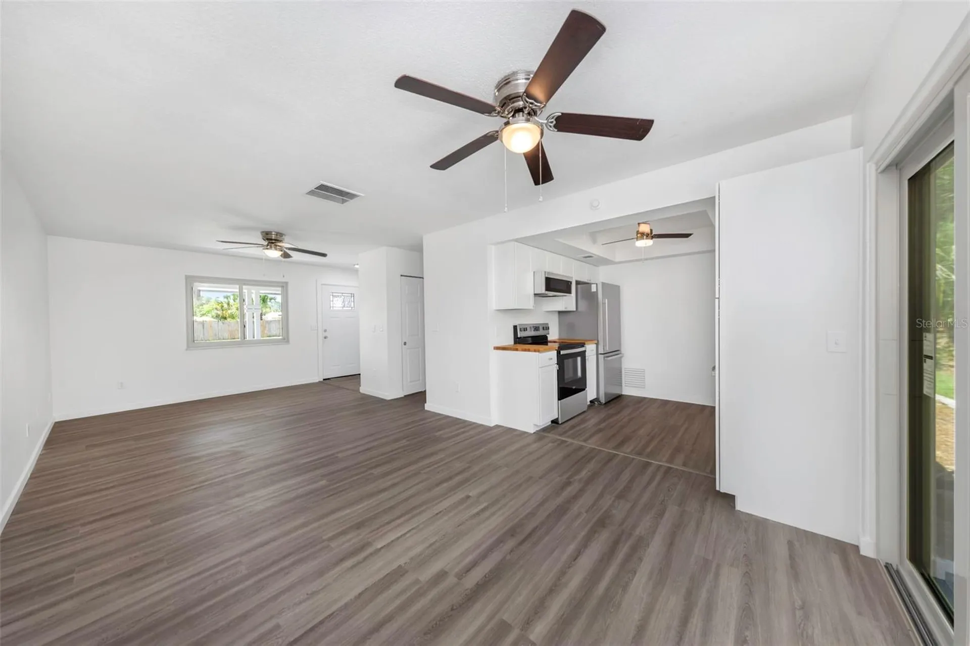 1414 Castleworks Lane Tarpon Springs FL 34689