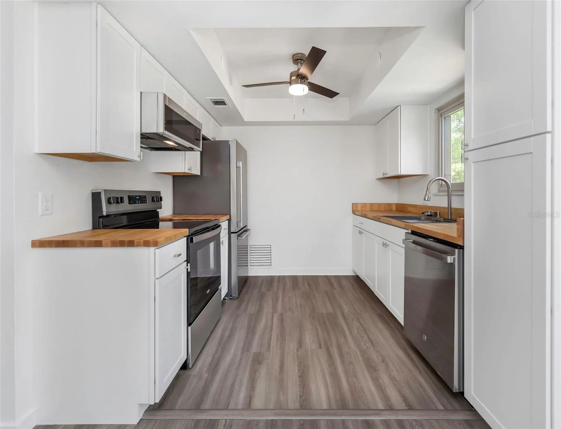 1414 Castleworks Lane Tarpon Springs FL 34689