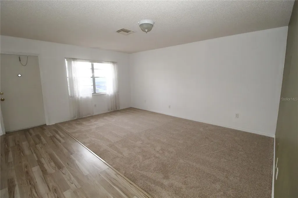2345 Glenmore Circle Sun City Center FL 33573
