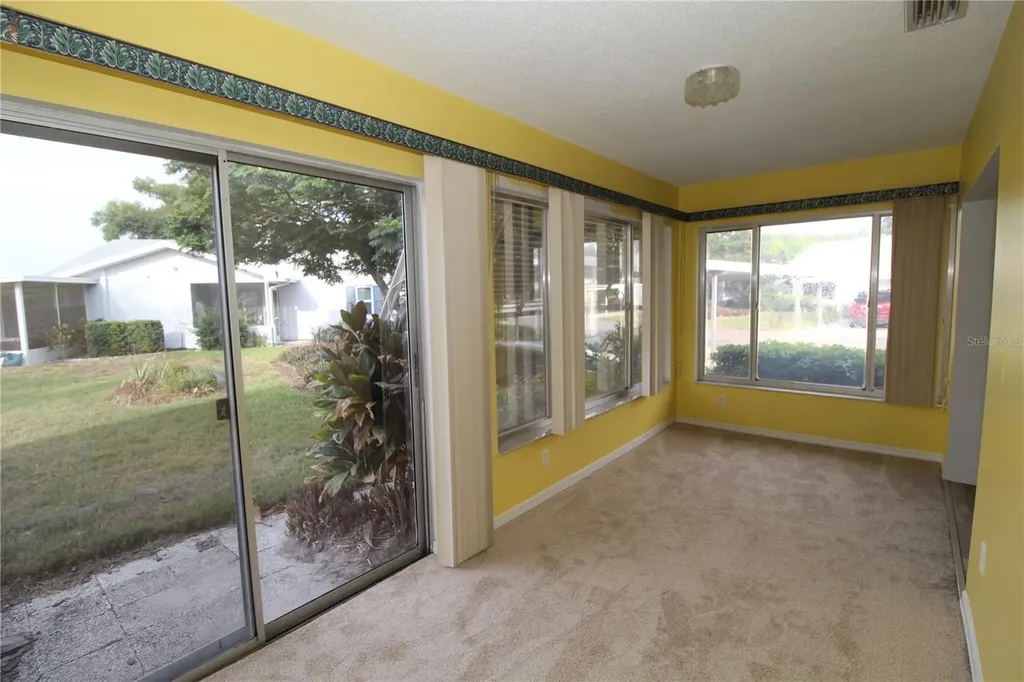 2345 Glenmore Circle Sun City Center FL 33573
