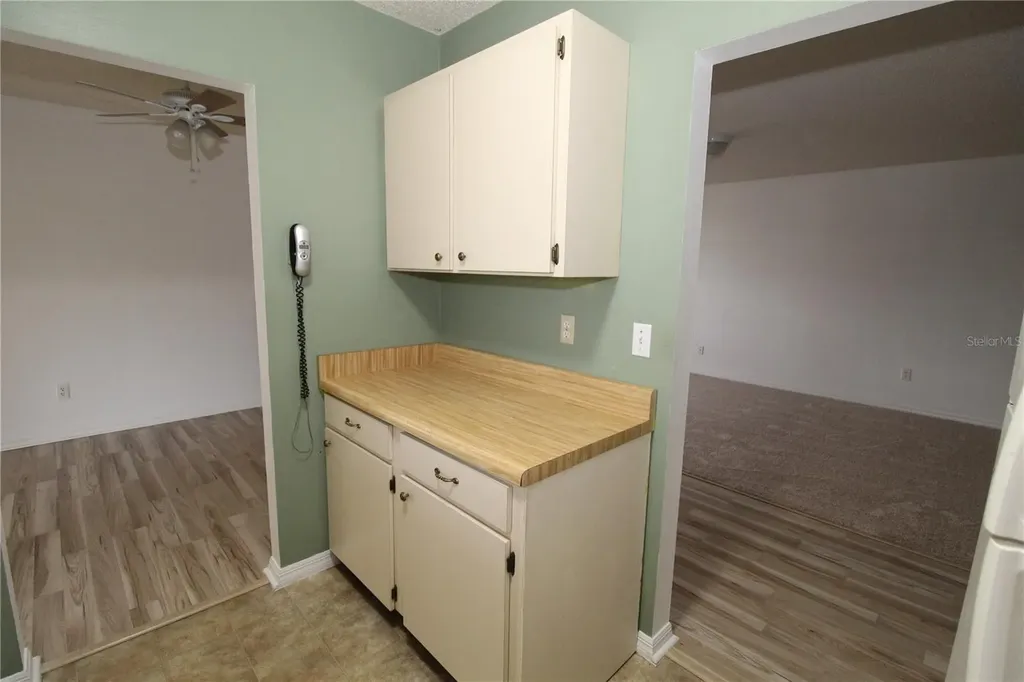 2345 Glenmore Circle Sun City Center FL 33573