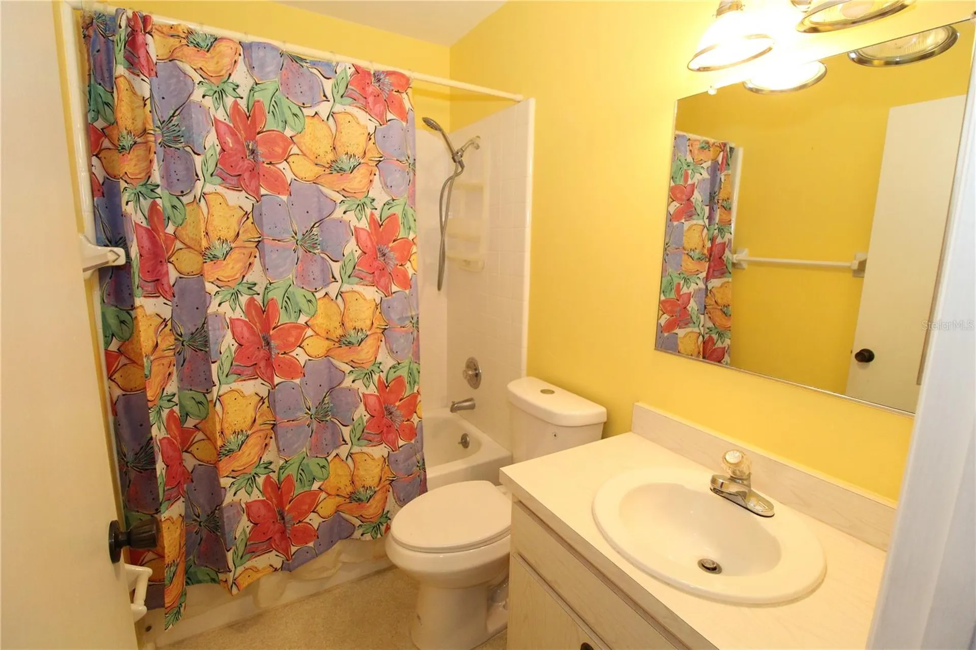 2345 Glenmore Circle Sun City Center FL 33573