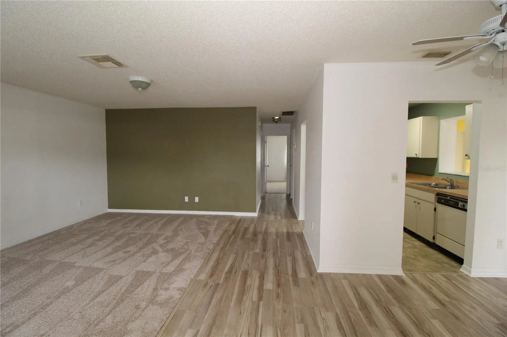 2345 Glenmore Circle Sun City Center FL 33573