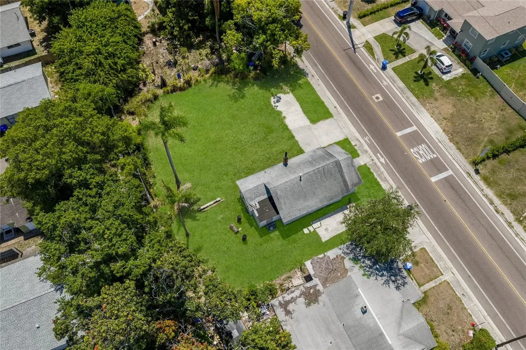 15TH Avenue S St Petersburg FL 33712