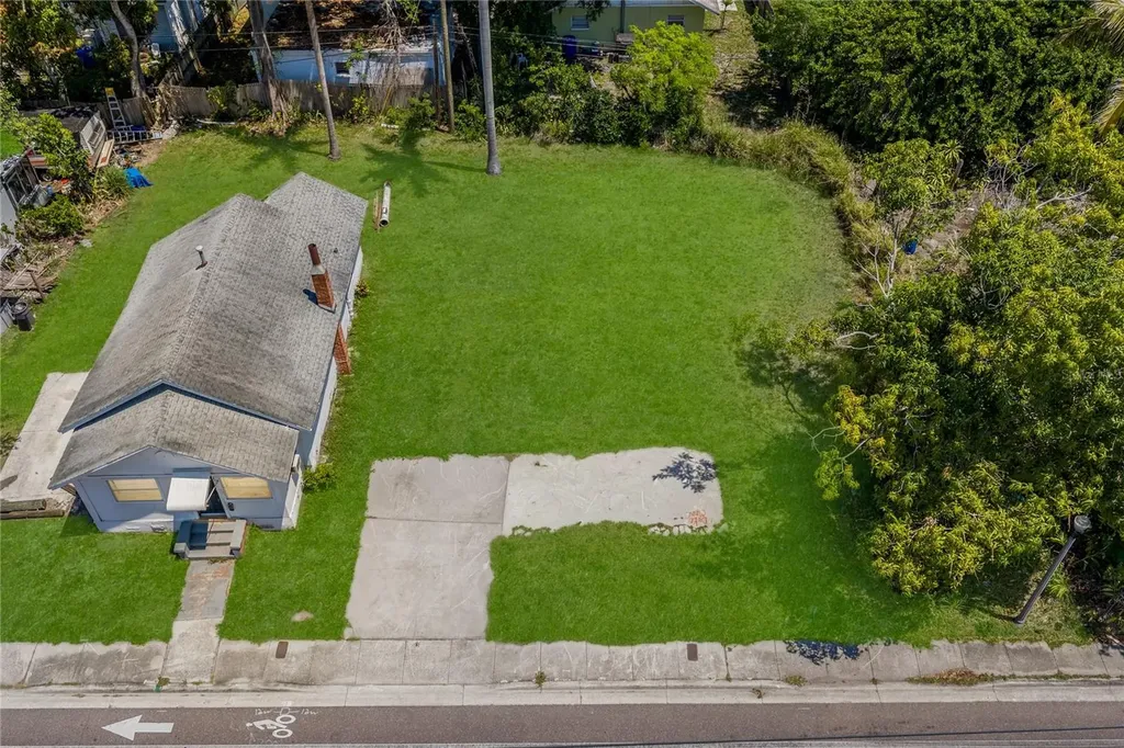15TH Avenue S St Petersburg FL 33712