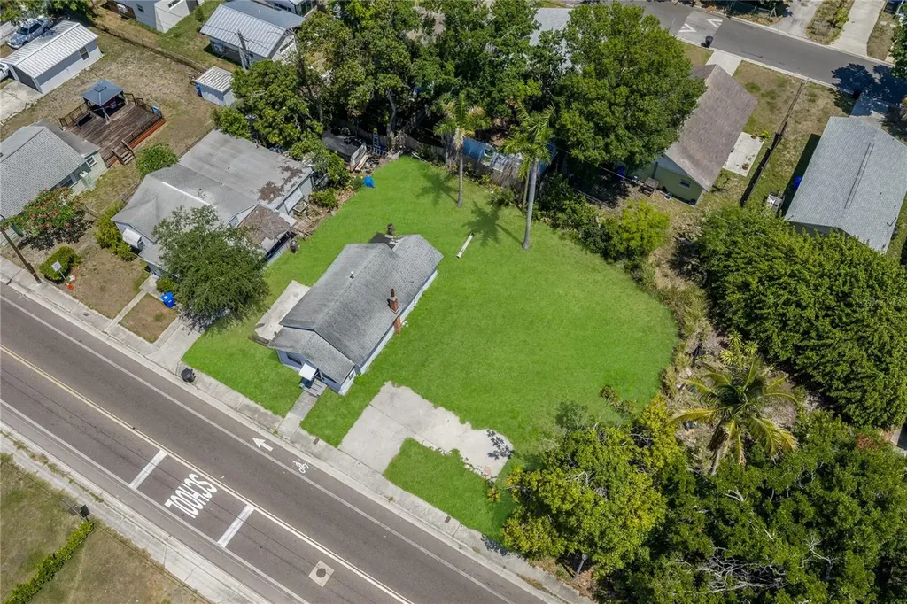 15TH Avenue S St Petersburg FL 33712