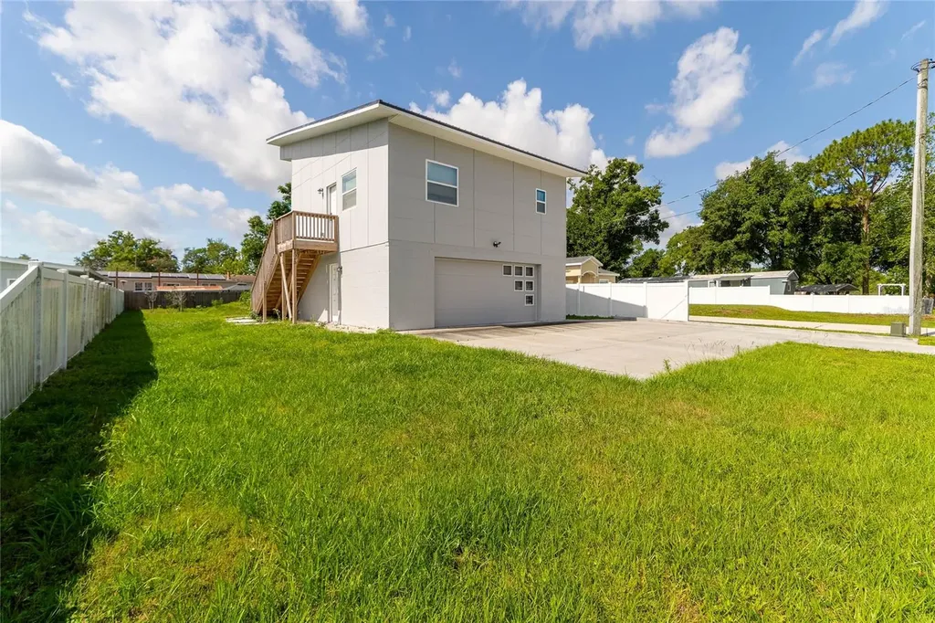 126 1st Street Orlando FL 32824