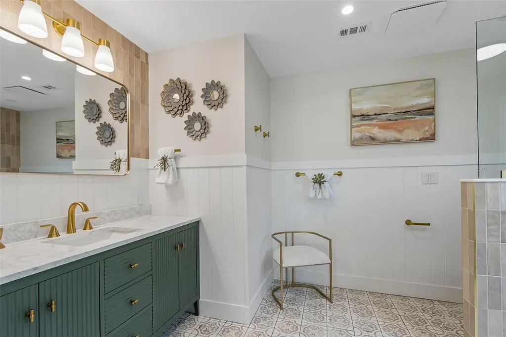 1977 Brookstone Way Clearwater FL 33760