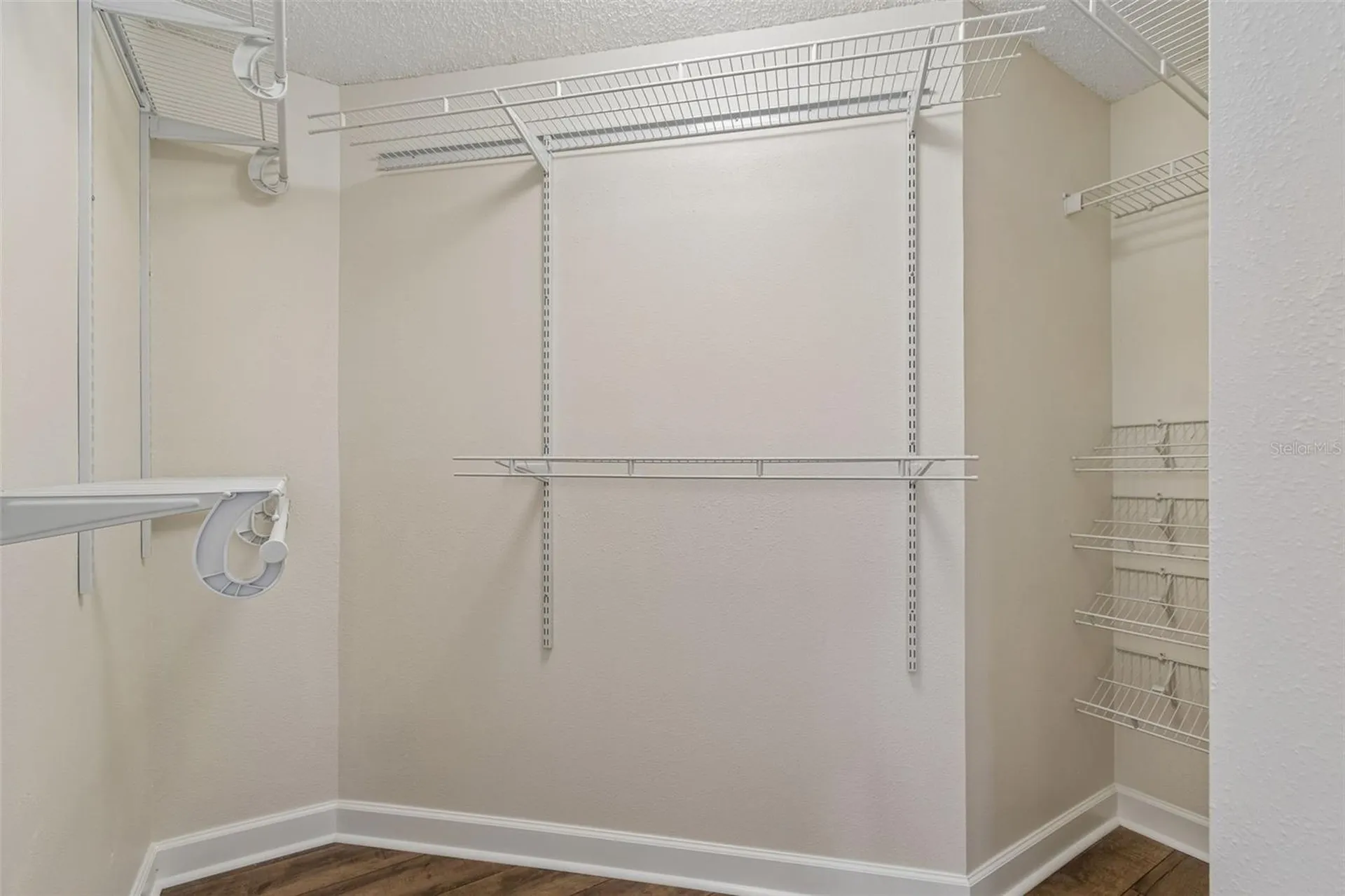1977 Brookstone Way Clearwater FL 33760