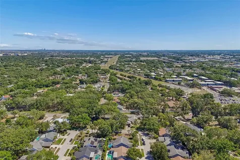 1977 Brookstone Way Clearwater FL 33760