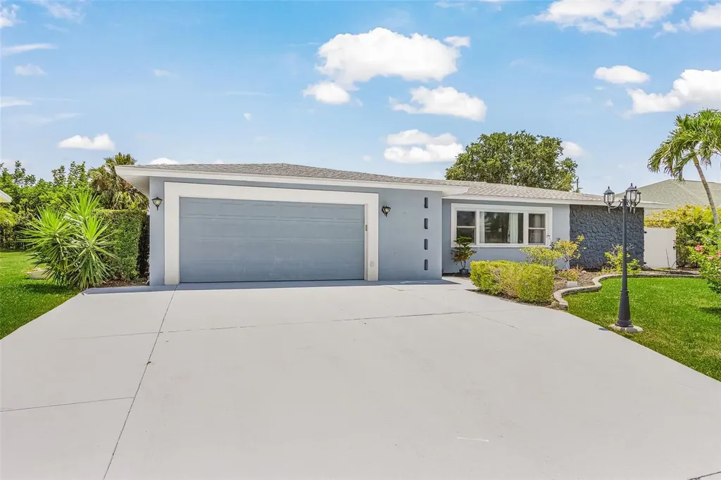 1320 SE 26th Terrace Cape Coral FL 33904