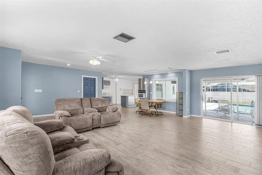 1320 SE 26th Terrace Cape Coral FL 33904