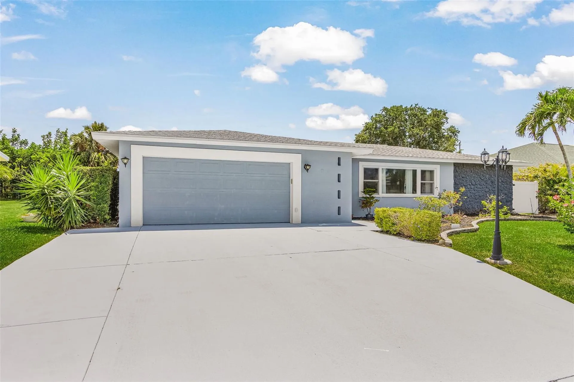 Cape Coral FL, 1320 SE 26th Terrace