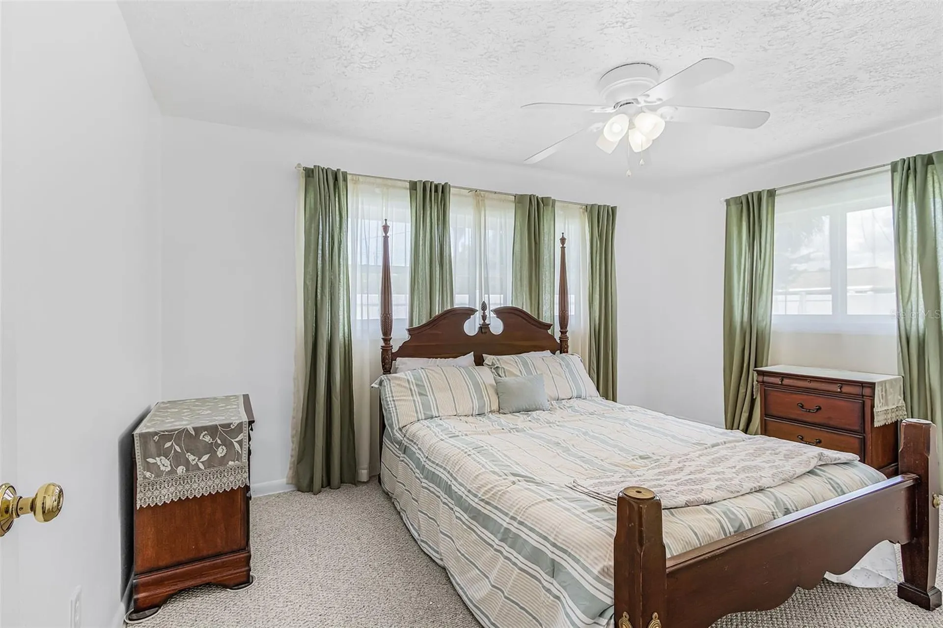 1320 SE 26th Terrace Cape Coral FL 33904