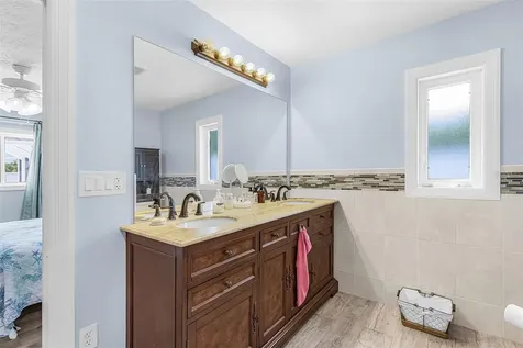 1320 SE 26th Terrace Cape Coral FL 33904