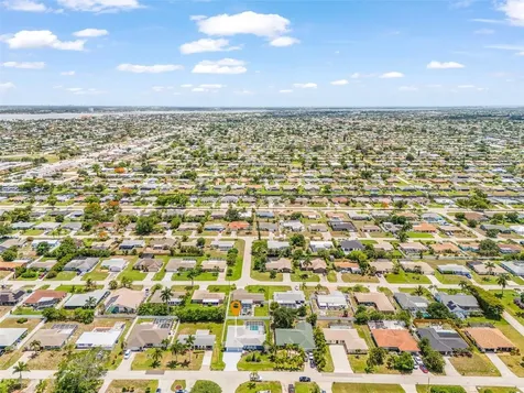 1320 SE 26th Terrace Cape Coral FL 33904