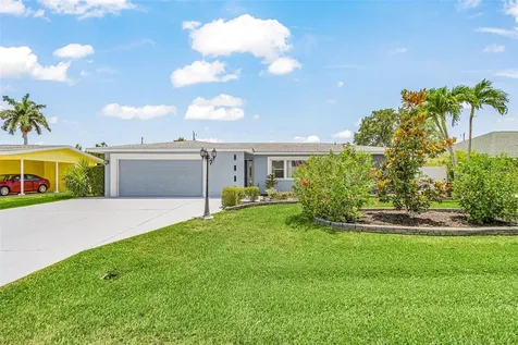 1320 SE 26th Terrace Cape Coral FL 33904
