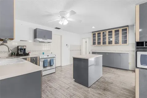 1320 SE 26th Terrace Cape Coral FL 33904