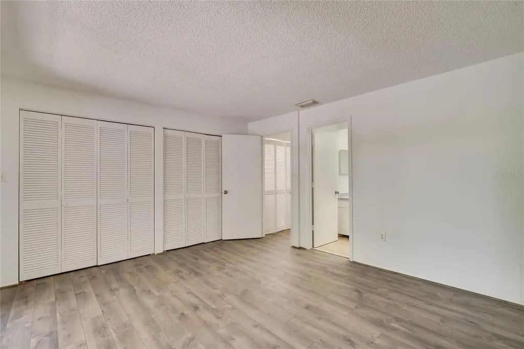 926 Sunridge Drive Sarasota FL 34234
