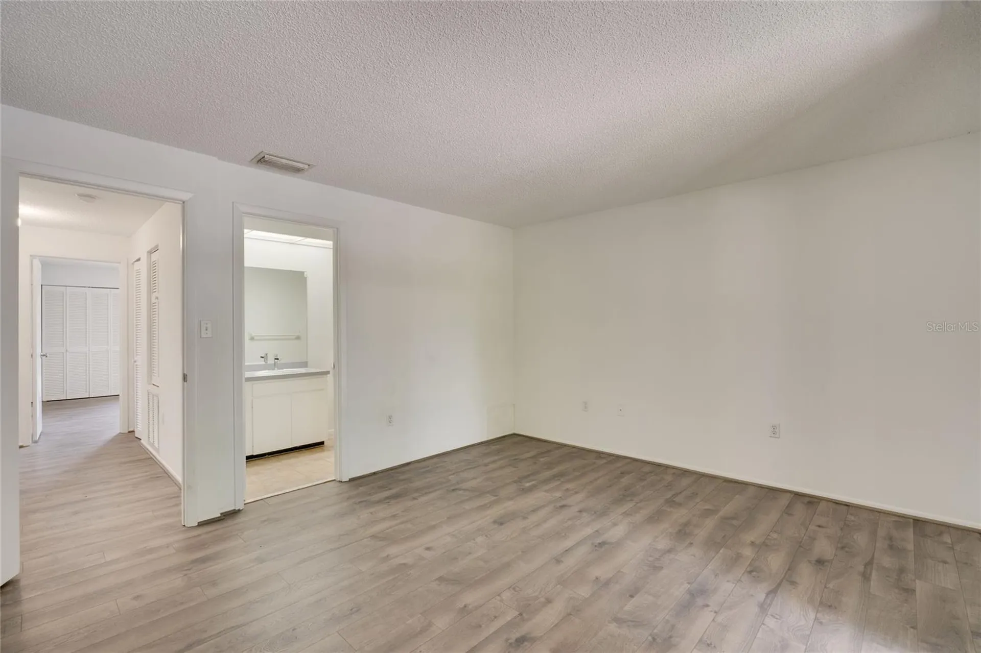 926 Sunridge Drive Sarasota FL 34234