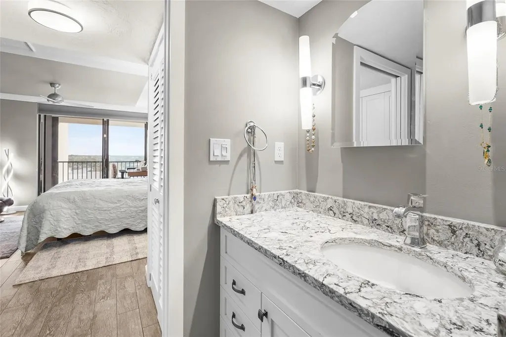 707 S Gulfstream Avenue Sarasota FL 34236