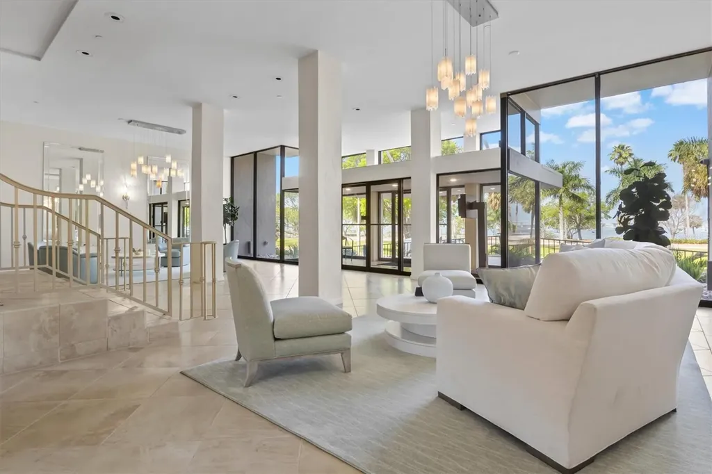 707 S Gulfstream Avenue Sarasota FL 34236