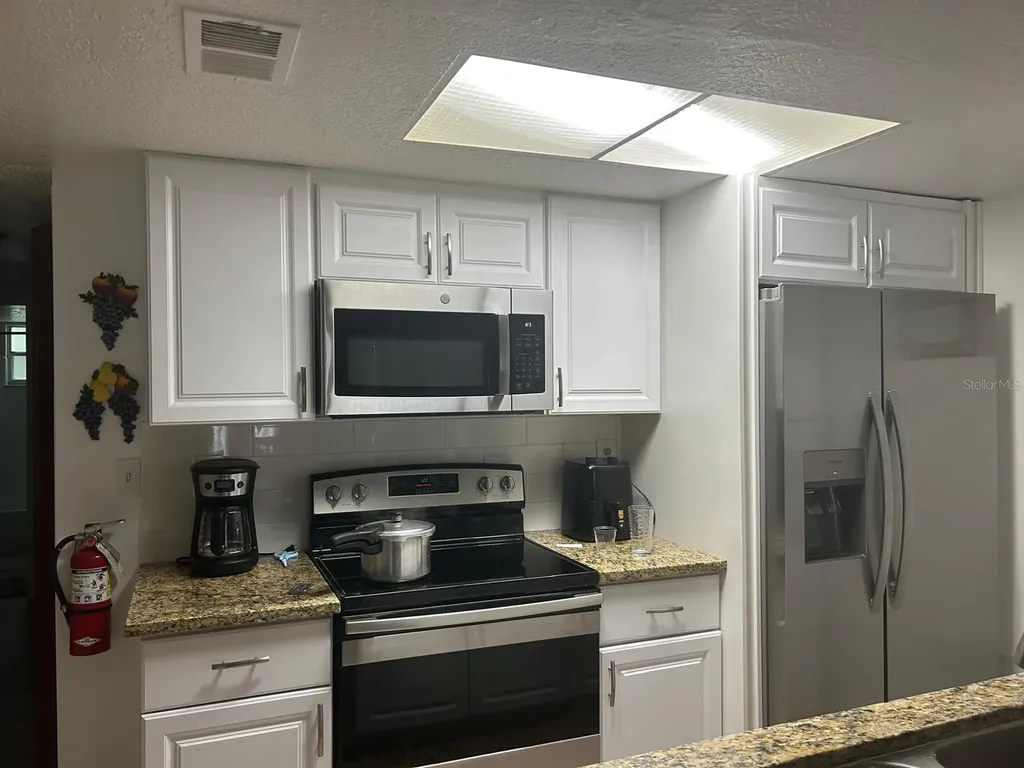 2739 N Poinciana Boulevard Kissimmee FL 34746