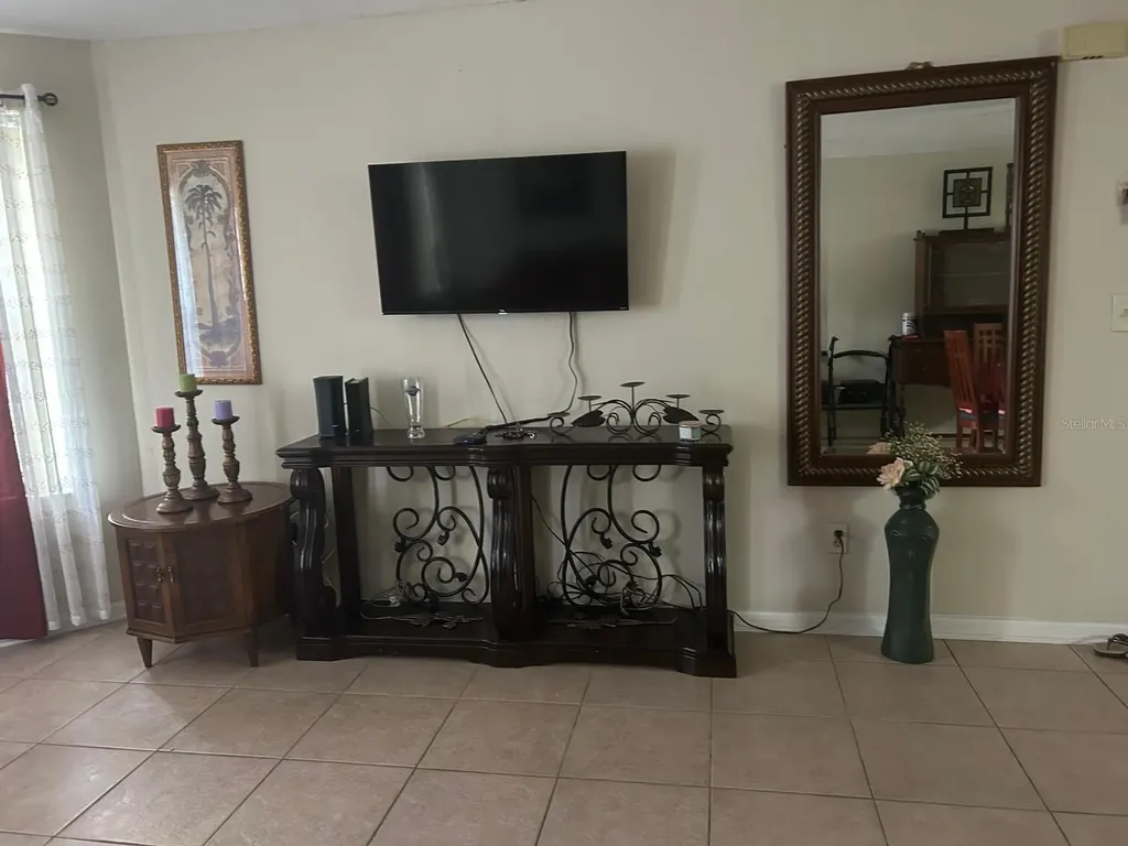 2739 N Poinciana Boulevard Kissimmee FL 34746