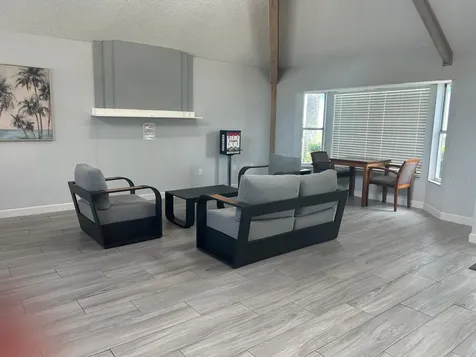 2739 N Poinciana Boulevard Kissimmee FL 34746