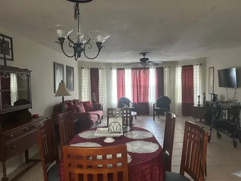 2739 N Poinciana Boulevard Kissimmee FL 34746
