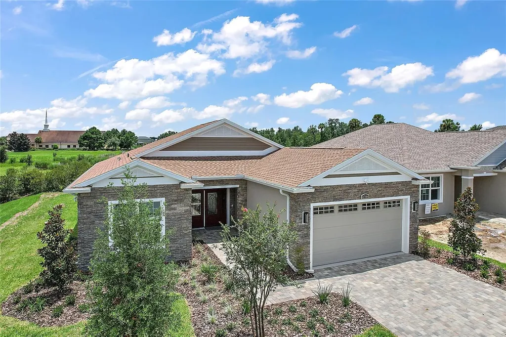 4786 NE 125th Loop Oxford FL 34484