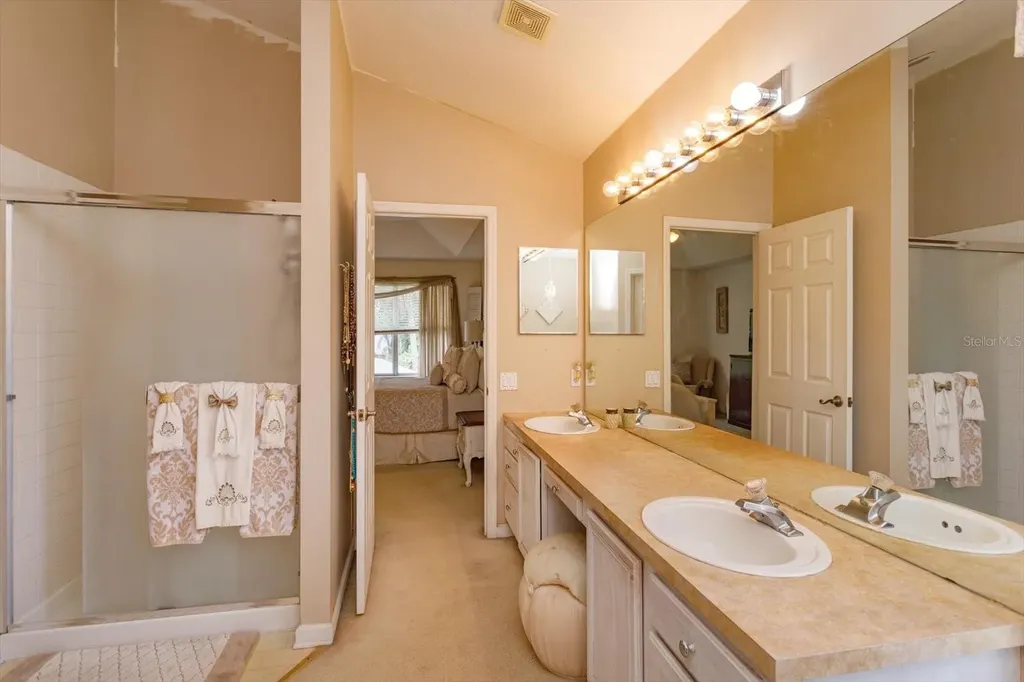 50 Oak Bend Court Oviedo FL 32765
