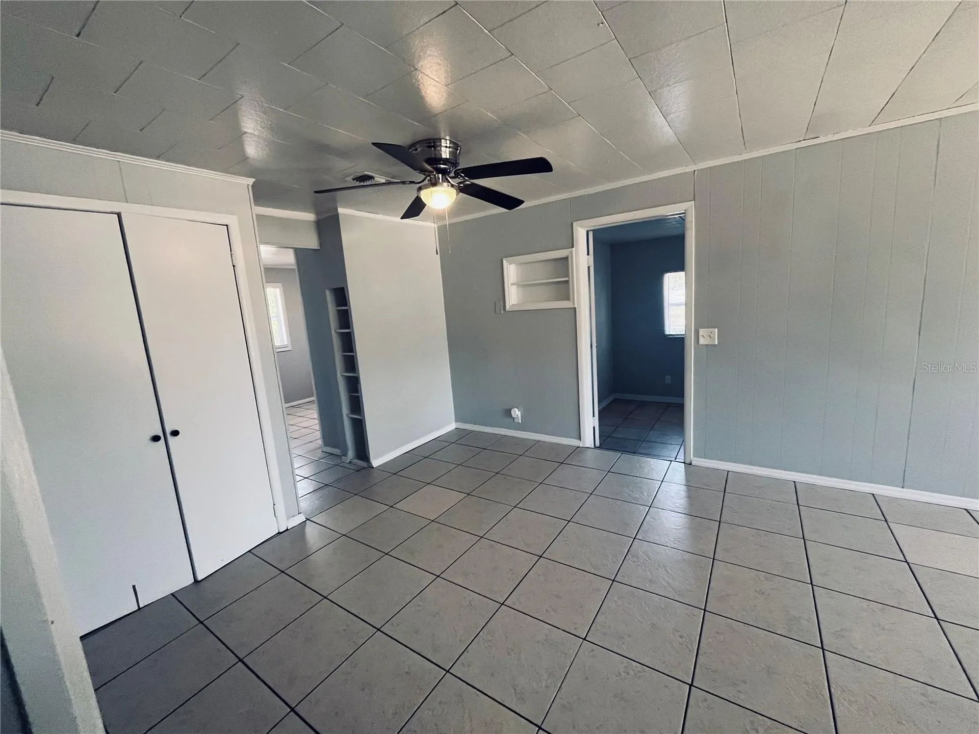 5237 1st Street Zephyrhills FL 33542