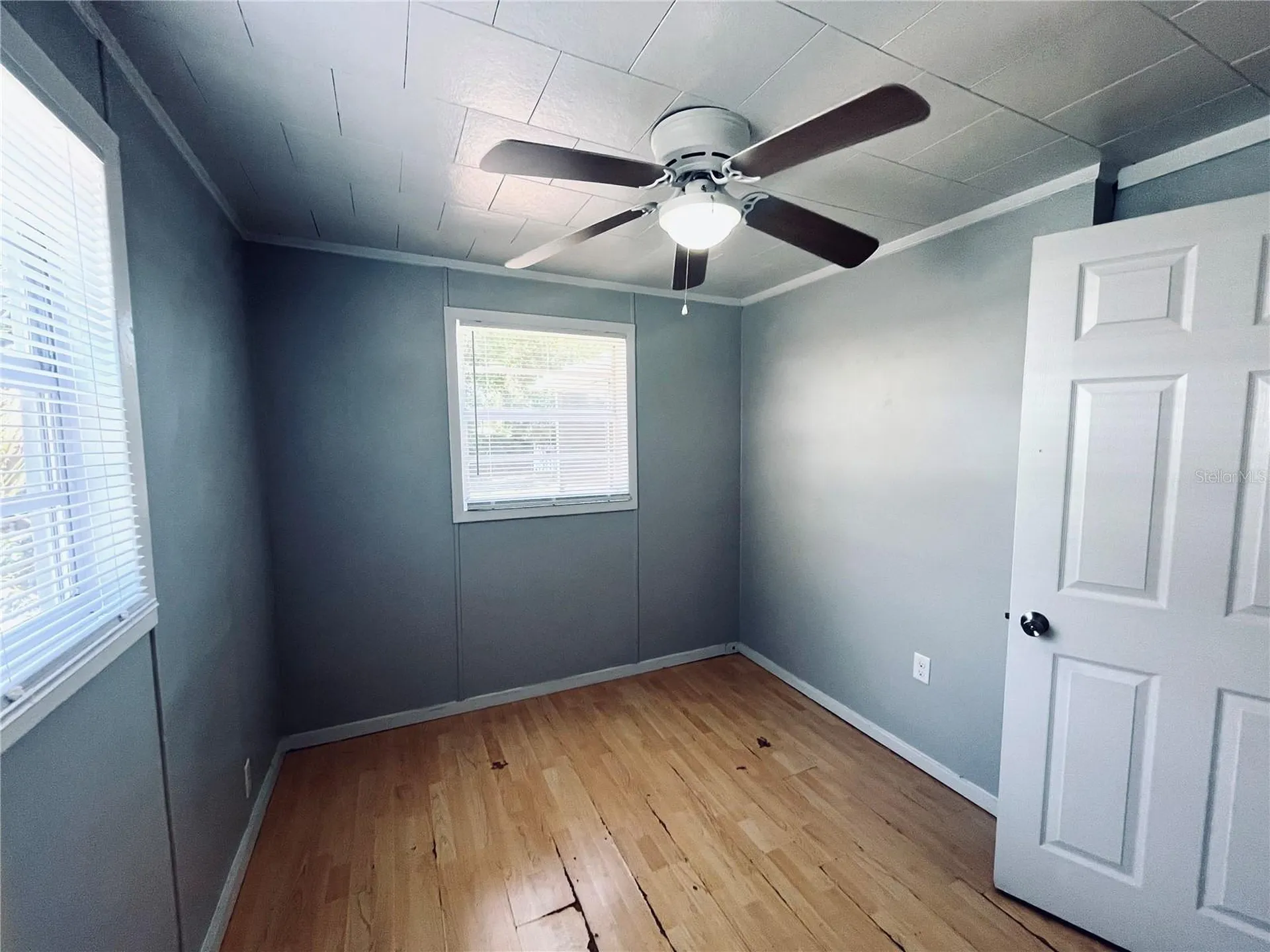 5237 1st Street Zephyrhills FL 33542