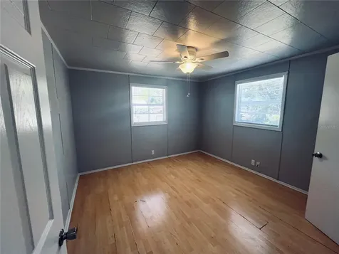 5237 1st Street Zephyrhills FL 33542