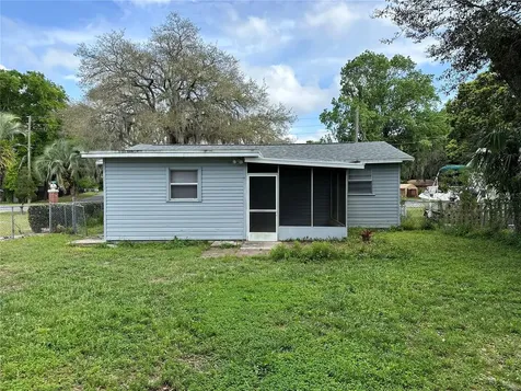 5237 1st Street Zephyrhills FL 33542