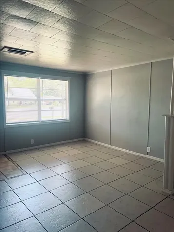 5237 1st Street Zephyrhills FL 33542
