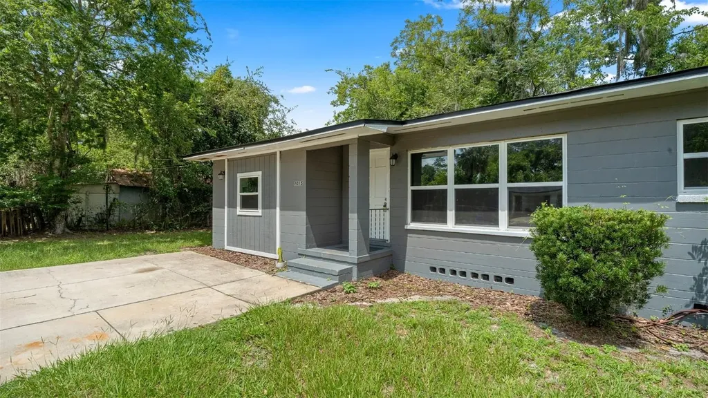 1015 SE 10th Terrace Gainesville FL 32601