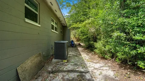 1015 SE 10th Terrace Gainesville FL 32601