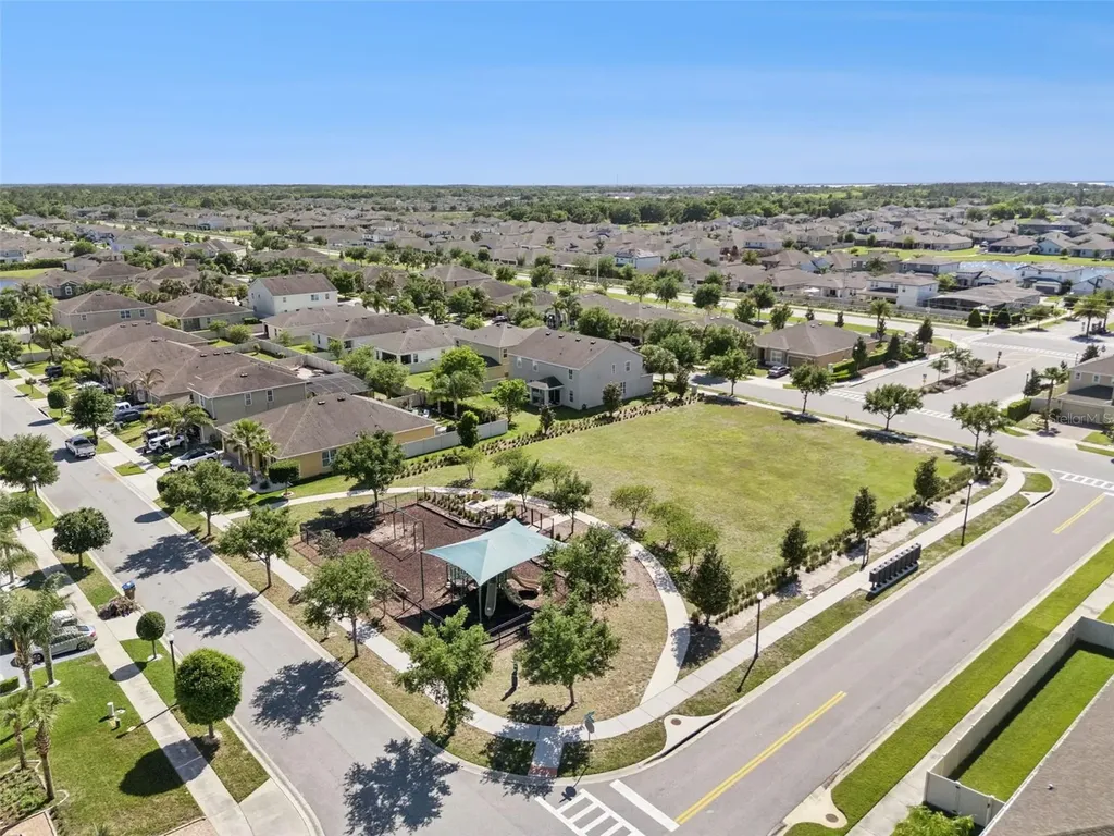 2033 Stillwood Way St Cloud FL 34771