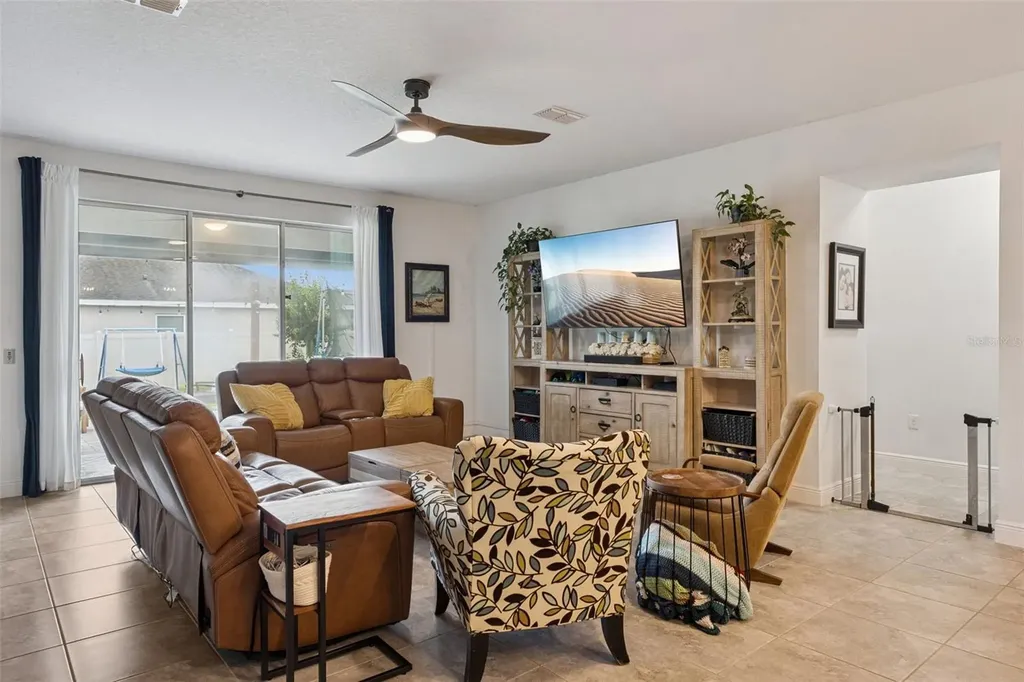 2033 Stillwood Way St Cloud FL 34771