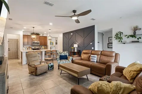 2033 Stillwood Way St Cloud FL 34771
