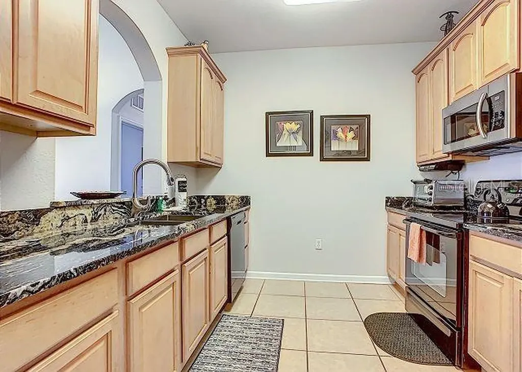 4862 Cayview Avenue Orlando FL 32819