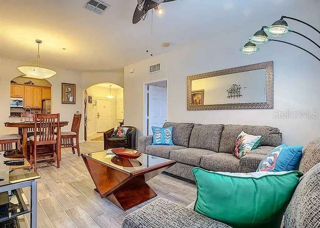 4862 Cayview Avenue Orlando FL 32819