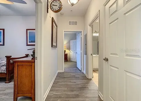 4862 Cayview Avenue Orlando FL 32819