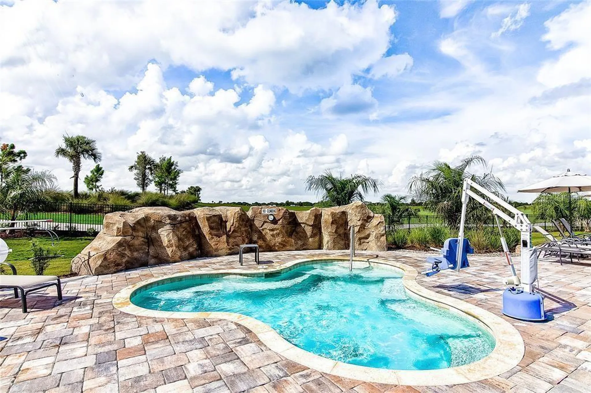 5517 Palmer Circle Bradenton FL 34211