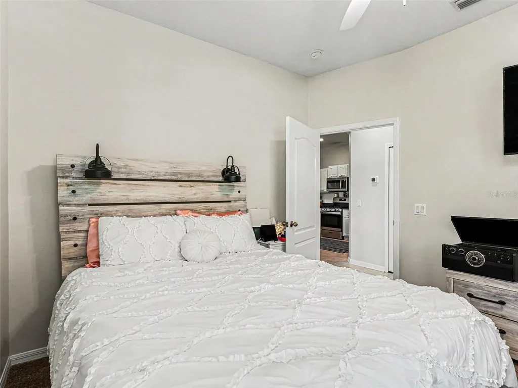 5919 Phoebenest Drive Lithia FL 33547