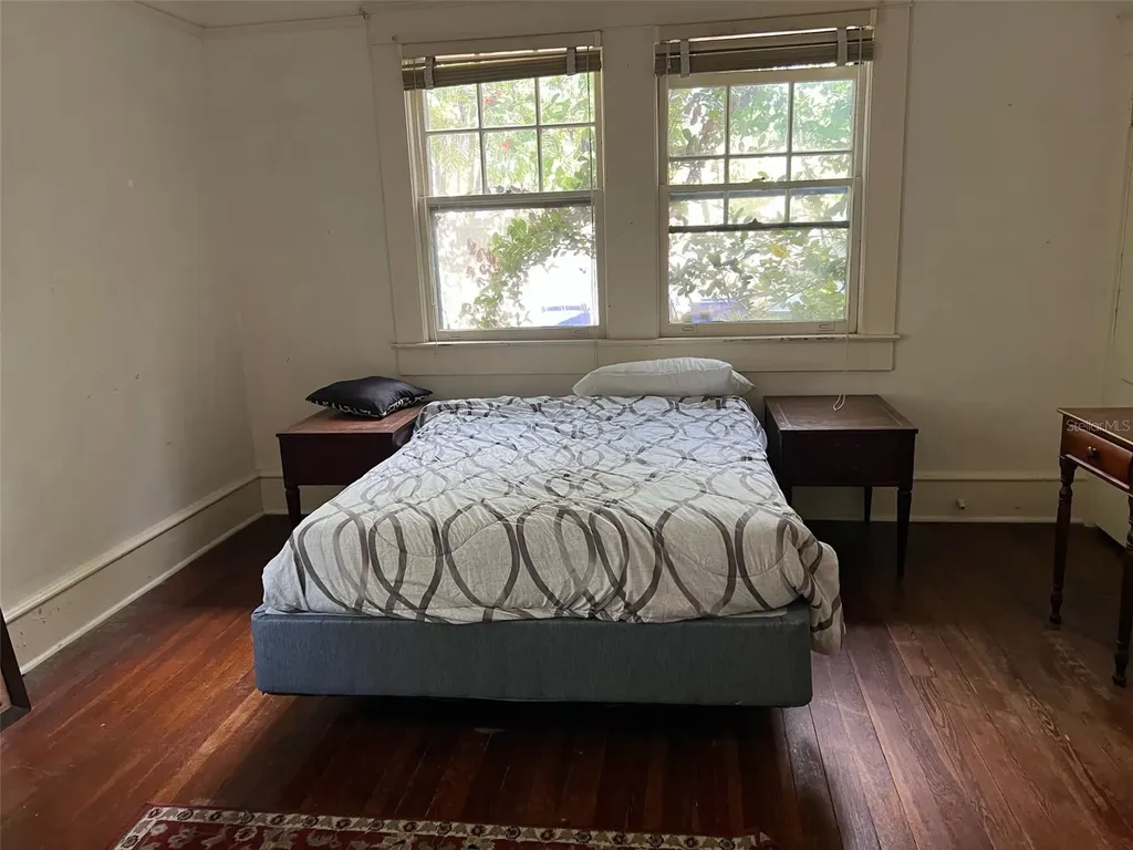 228 President Street Dunedin FL 34698